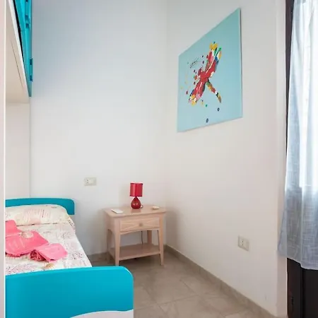 בית נופש Con Giardino Al Mare Iun P3584 *